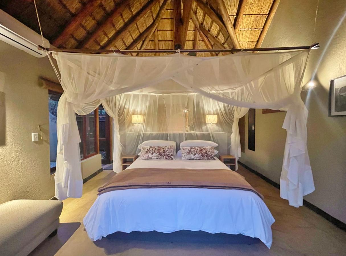 10 Raptors Lodge Hoedspruit Extérieur photo