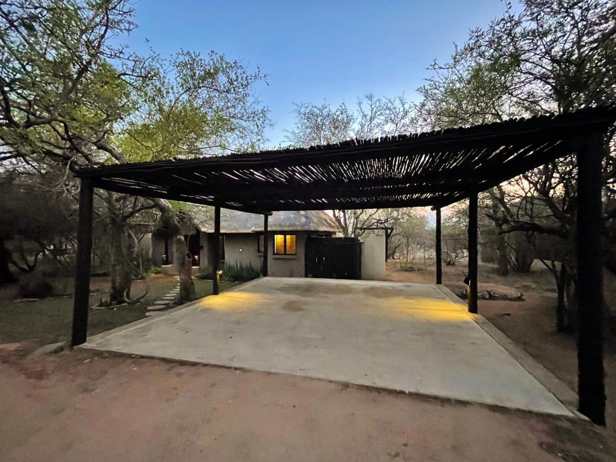 10 Raptors Lodge Hoedspruit Extérieur photo