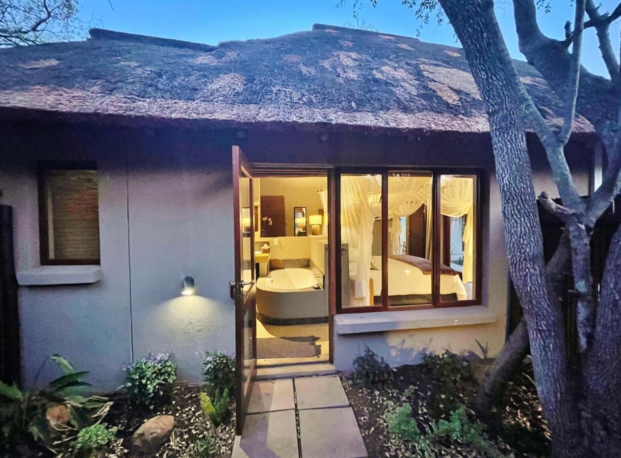 10 Raptors Lodge Hoedspruit Extérieur photo